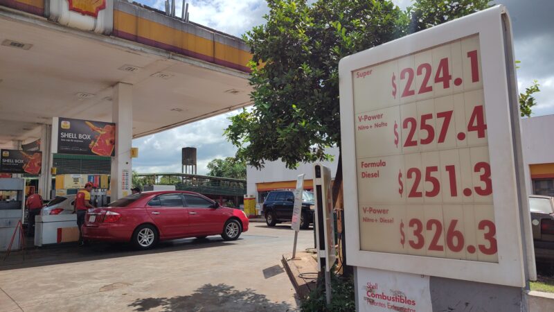 Iguazú tiene el combustible más caro de la provincia