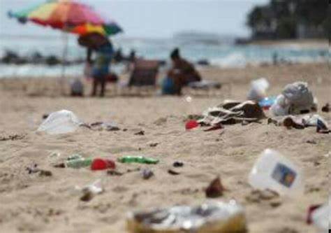 Más del 70% de los residuos censados en las playas bonaerenses continúan siendo plásticos.