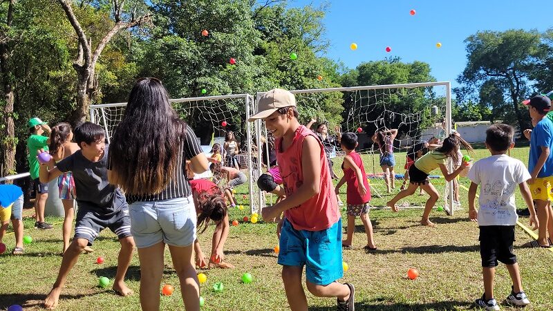 Más de dos mil chicos de merenderos pasaron por “Recreo de Verano”