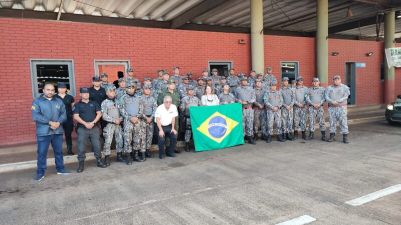 Cerca de 50 brigadistas brasileños ingresaron por Iguazú rumbo a Chile para combatir los incendios