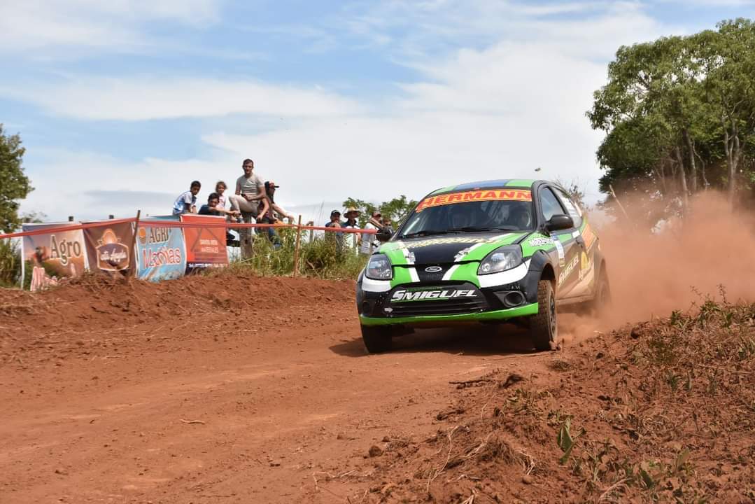 Alba Posse vivió otra fiesta con el Súper Prime de Rally