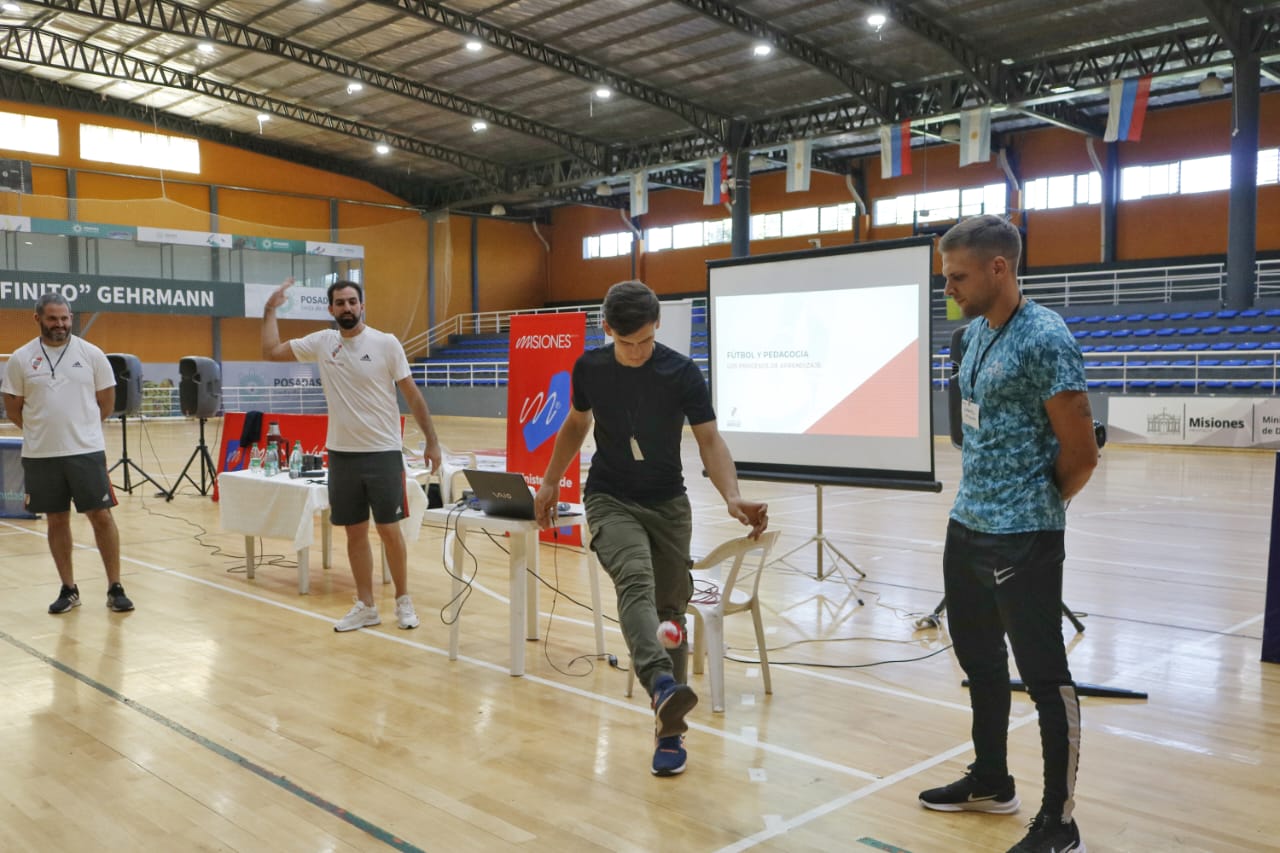 La Fundación River Plate capacita a líderes deportivos y sociales de Misiones