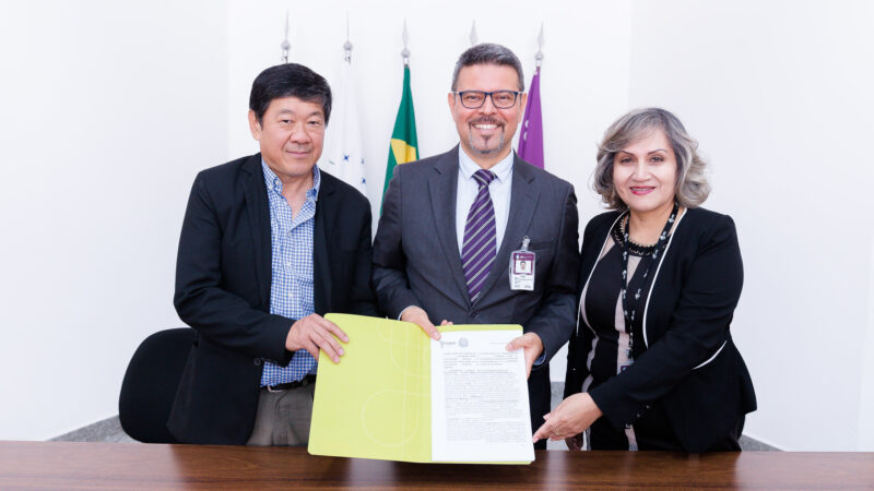 UNILA y UNaM firmaron un convenio que permitirá doble titulación en carreras de grado y posgrado
