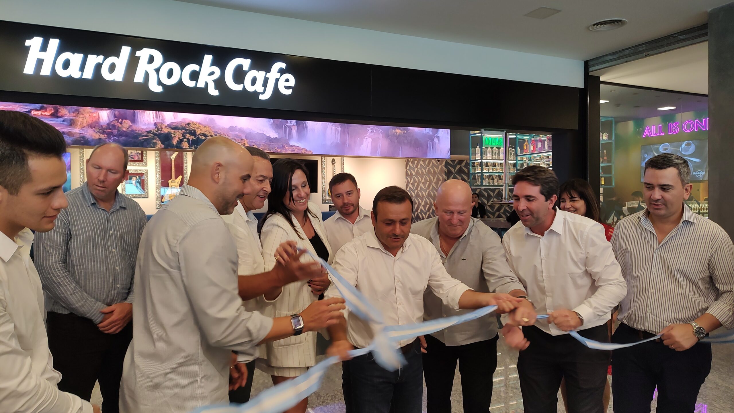 Quedó inaugurado el segundo local del Hard Rock en Iguazú