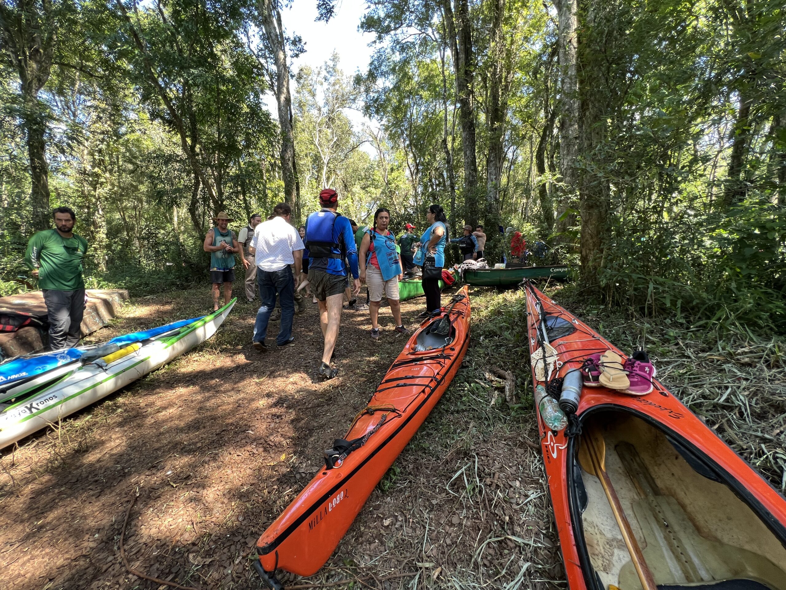 Tras 12 años volvió la travesía náutica en el rio Iguazú