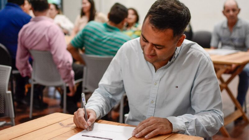 El concejal Javier Bareiro oficializó su candidatura a la intendencia de Puerto Iguazú