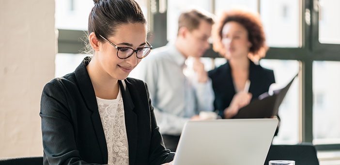 En el último año, la participación de la mujer en las pymes creció 7,4 puntos