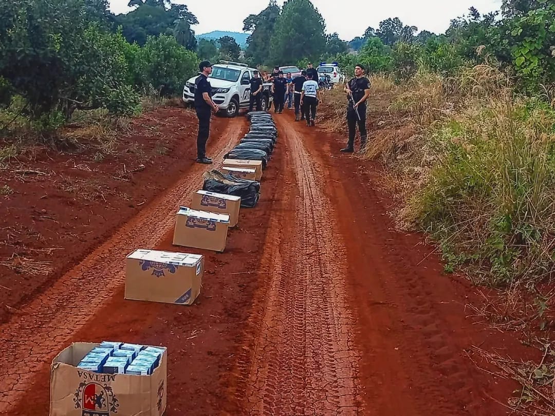 Más de 8 mil atados de cigarrillos fueron incautados por la Policía