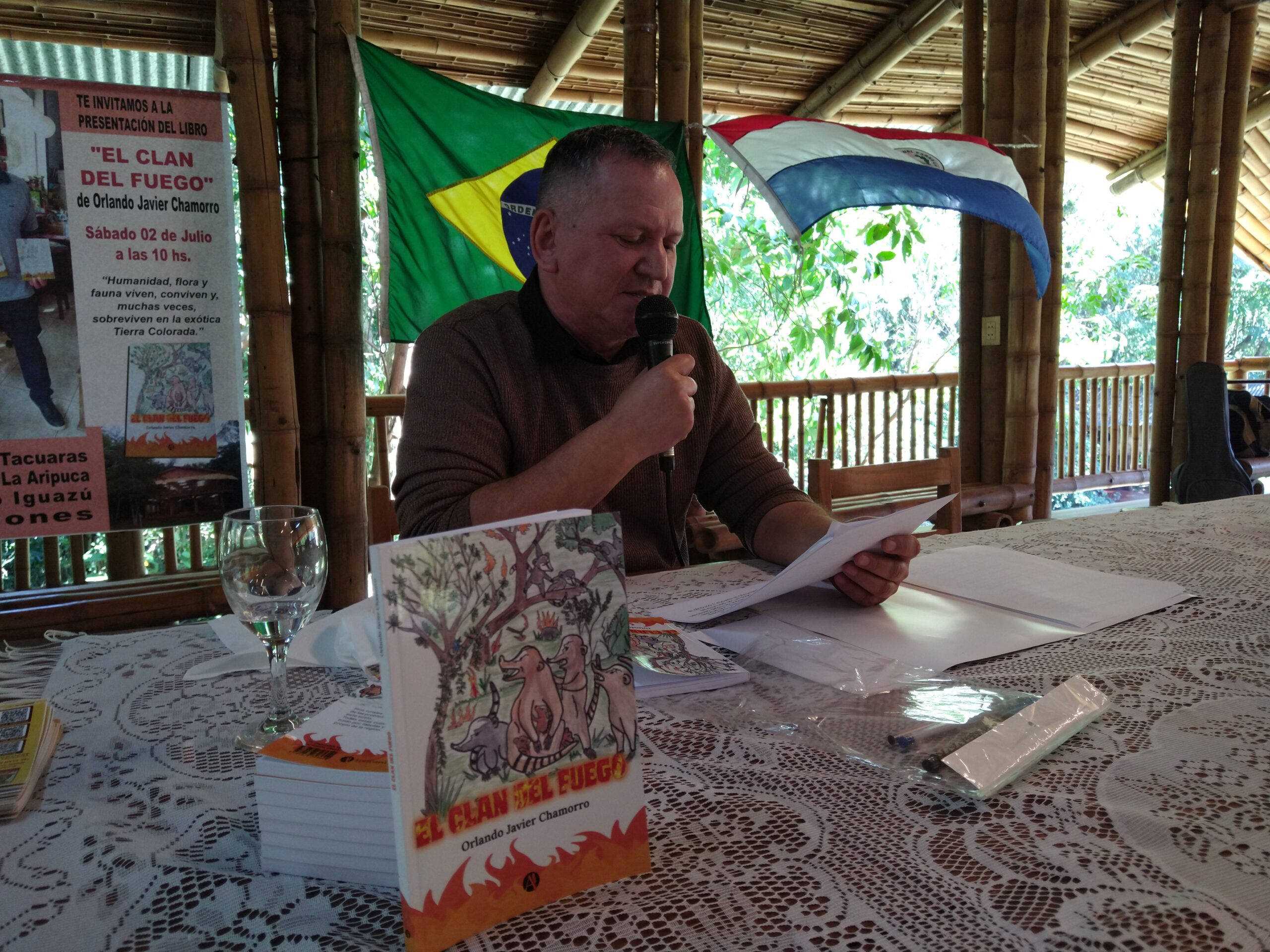 El clan del fuego de Orlando Chamorro será uno de los protagonistas en el Día de Misiones en la Feria del Libro