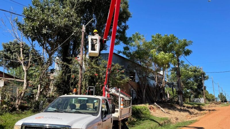Energía de Misiones incorporó 700 artefactos de luminarias LED en San Vicente