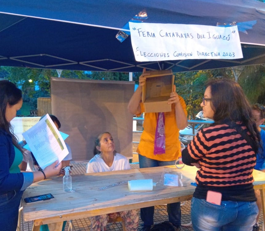 Feriantes se unen y buscan conformar una Asociación Civil para lograr beneficios