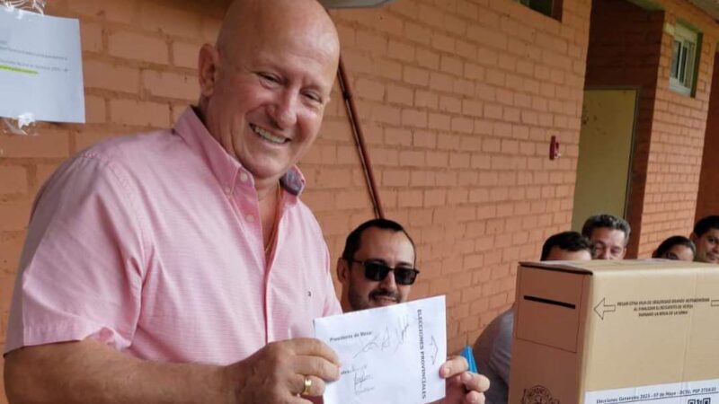 Votó Filippa y agradeció a todos los que están trabajando en esta jornada eleccionaria