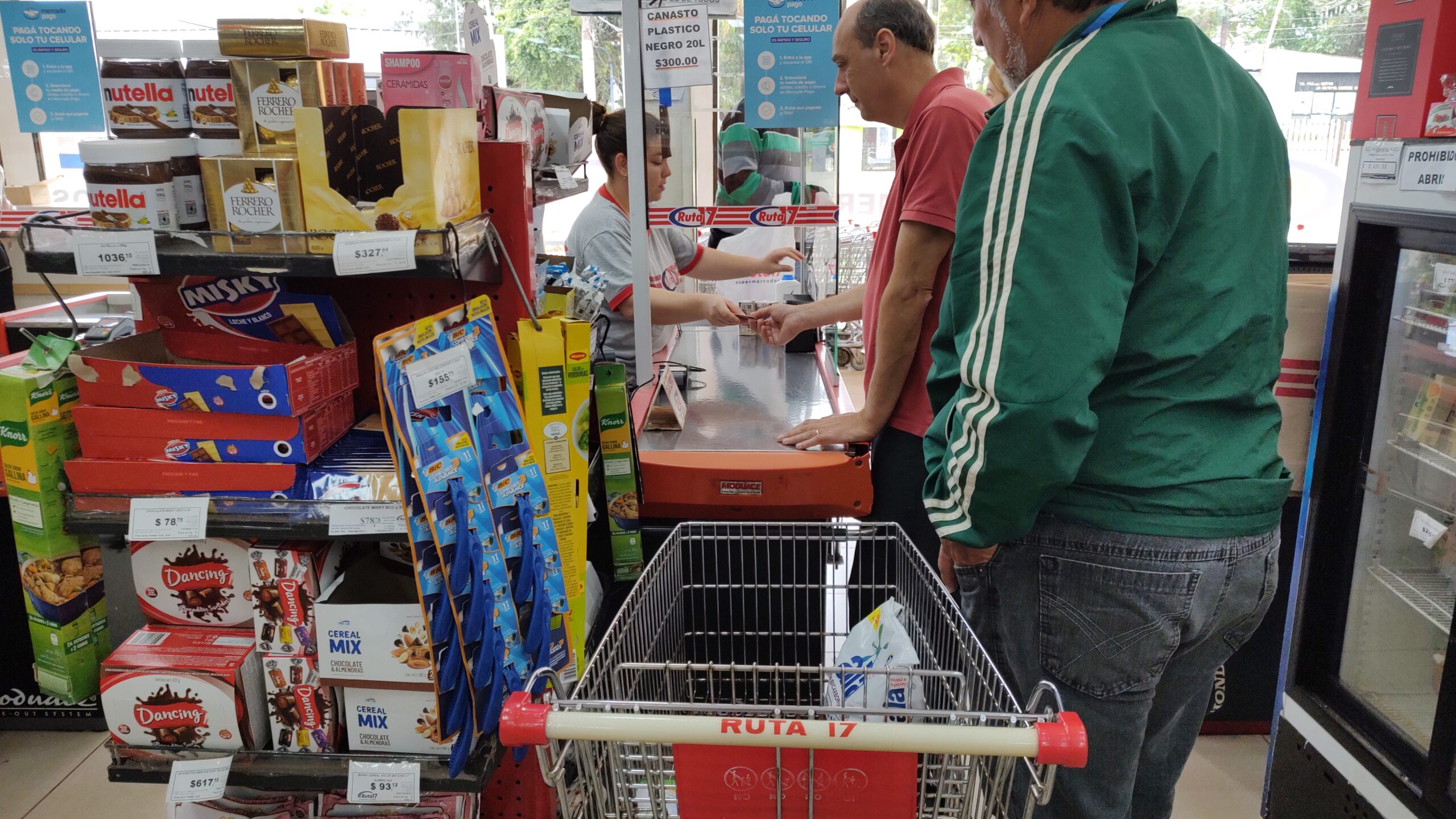 Una familia tipo necesitó $203.360,69 para no caer en la pobreza