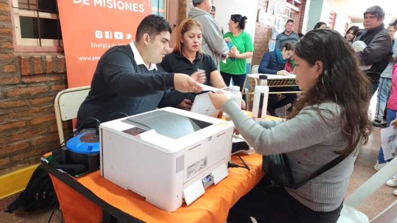 Masiva concurrencia al IPLyC Social Presente en barrio San Lucas de Posadas