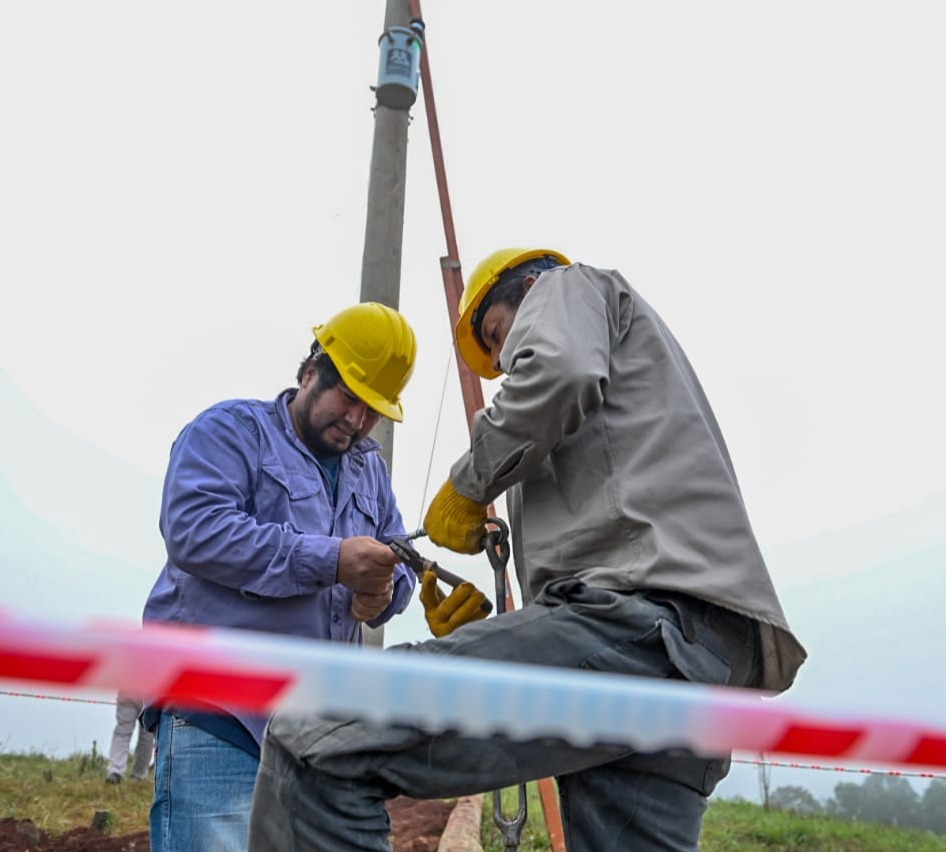 Electrificación Rural: 25 familias cuentan con energía eléctrica en Campo Ramón