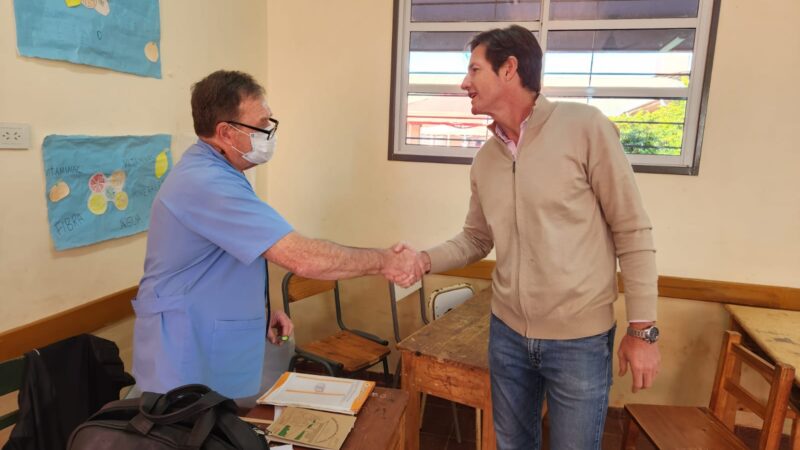 Vecinos del barrio Sol de Misiones recibieron servicios del IPLyC Social Presente