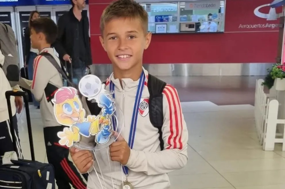 Uriel de Puerto Iguazú, campeón con River en Italia