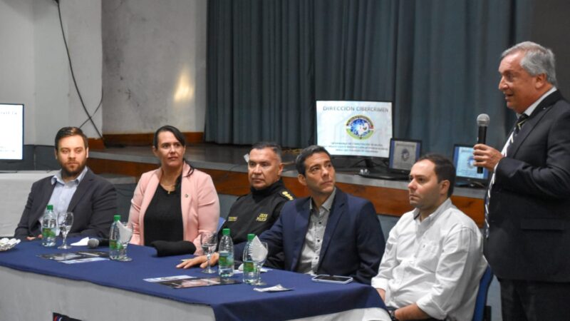 La Policía de Misiones se perfecciona para prevenir y abordar delitos informáticos