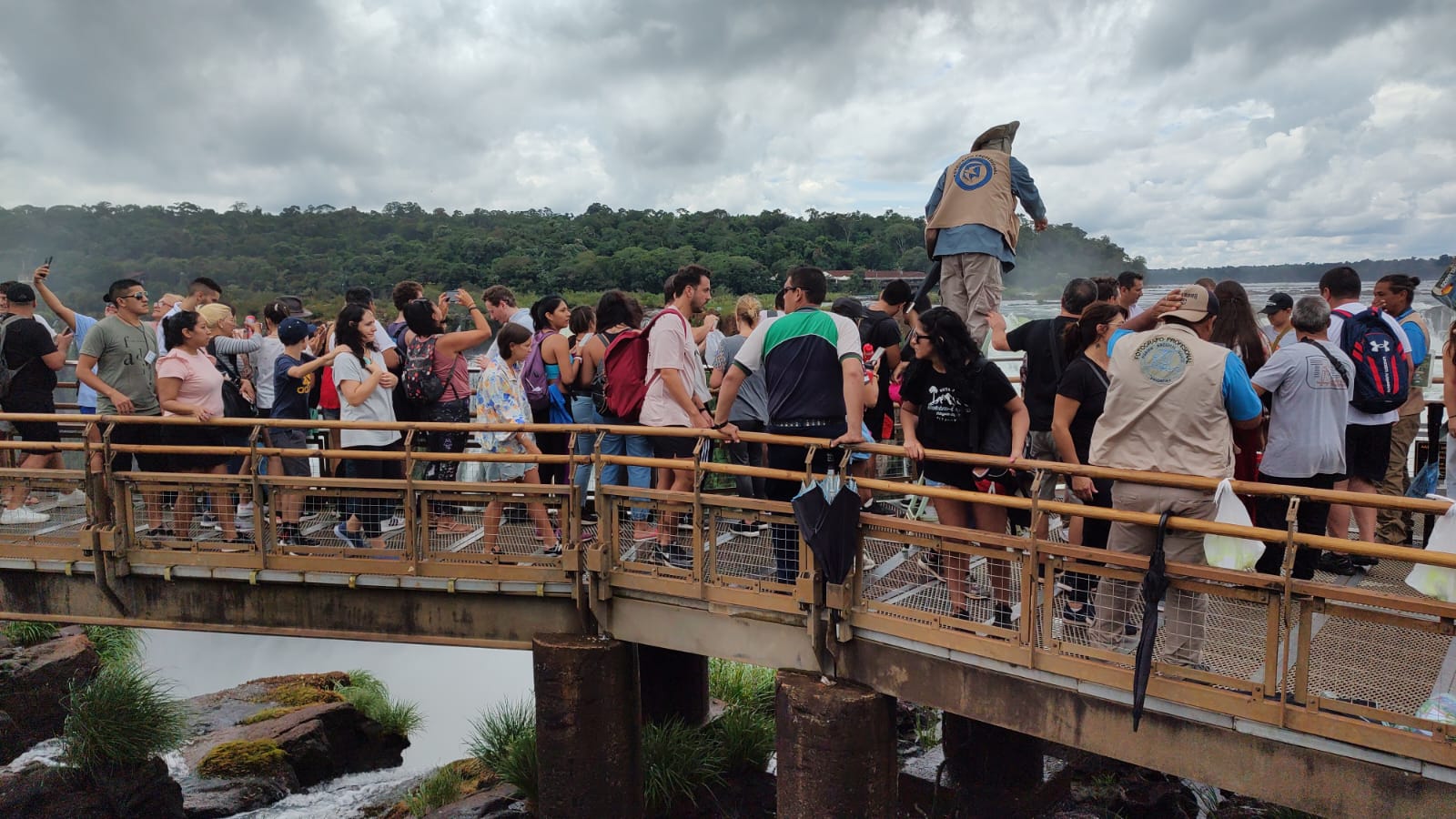 Casi 19 mil turistas visitarnos cataratas en lo que va del fin de semana largo