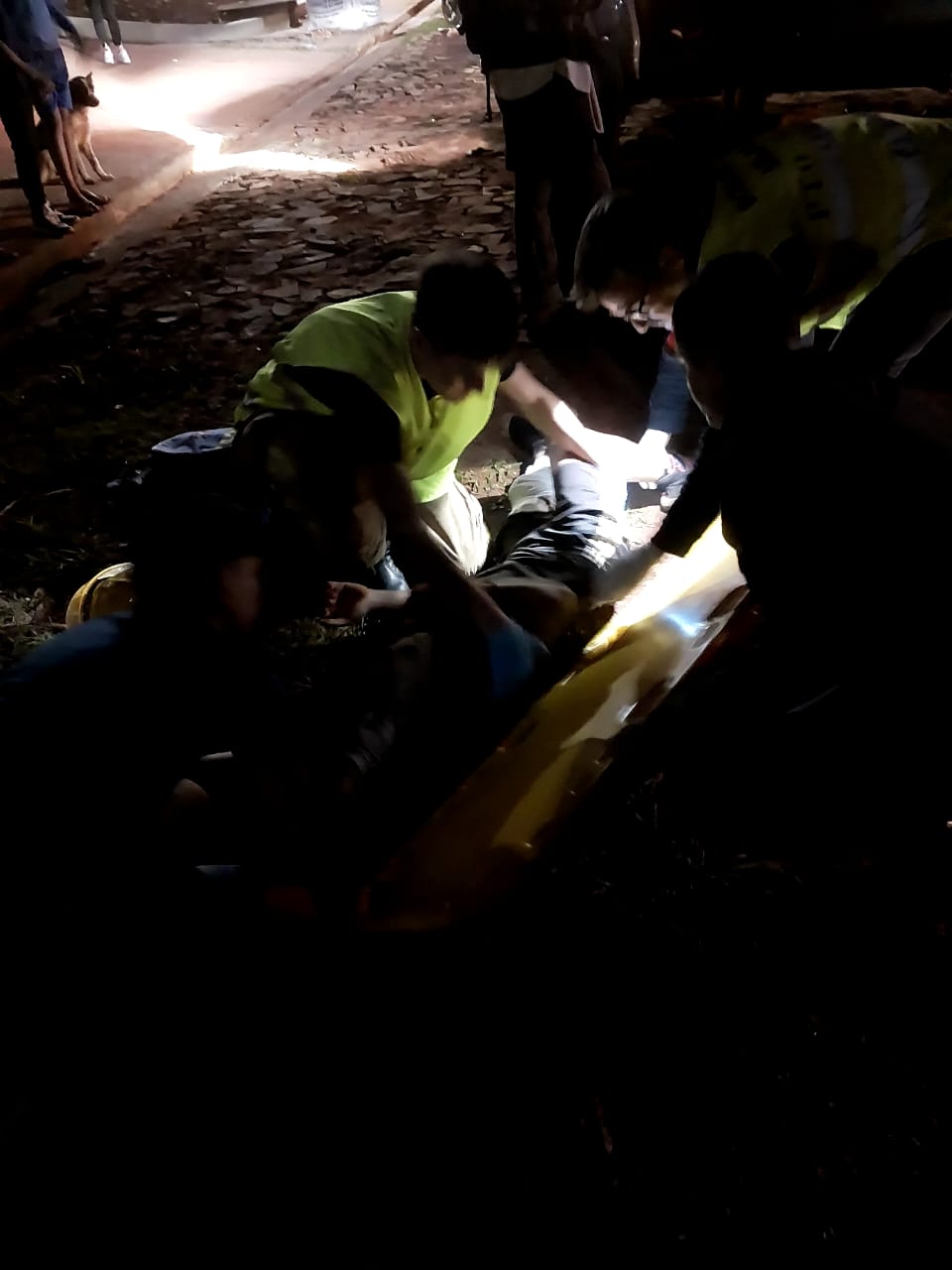 Bomberos acudieron a dos siniestros viales en la noche del lunes