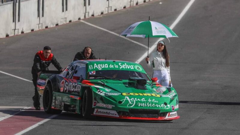 Por un toque, Rudito abandonó en la final del TC Pista en San Juan