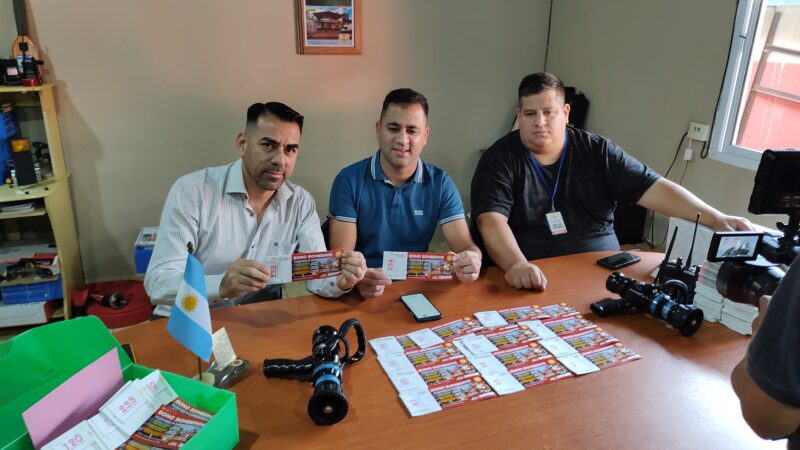 Lanzaron el Bono colaboración 2023 de los Bomberos Voluntarios de Iguazú