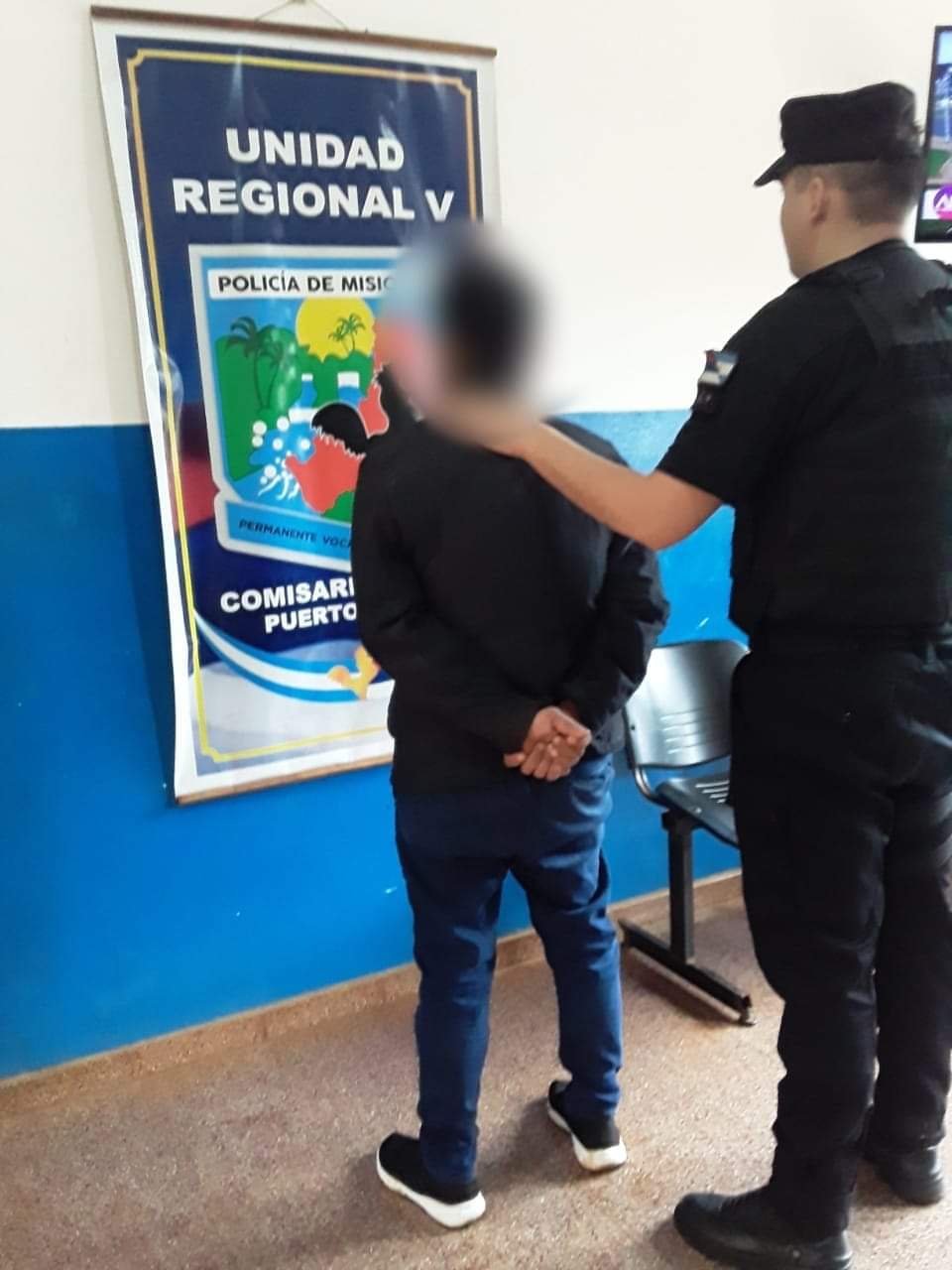 Un joven fue detenido involucrado en un robo de un teléfono celular