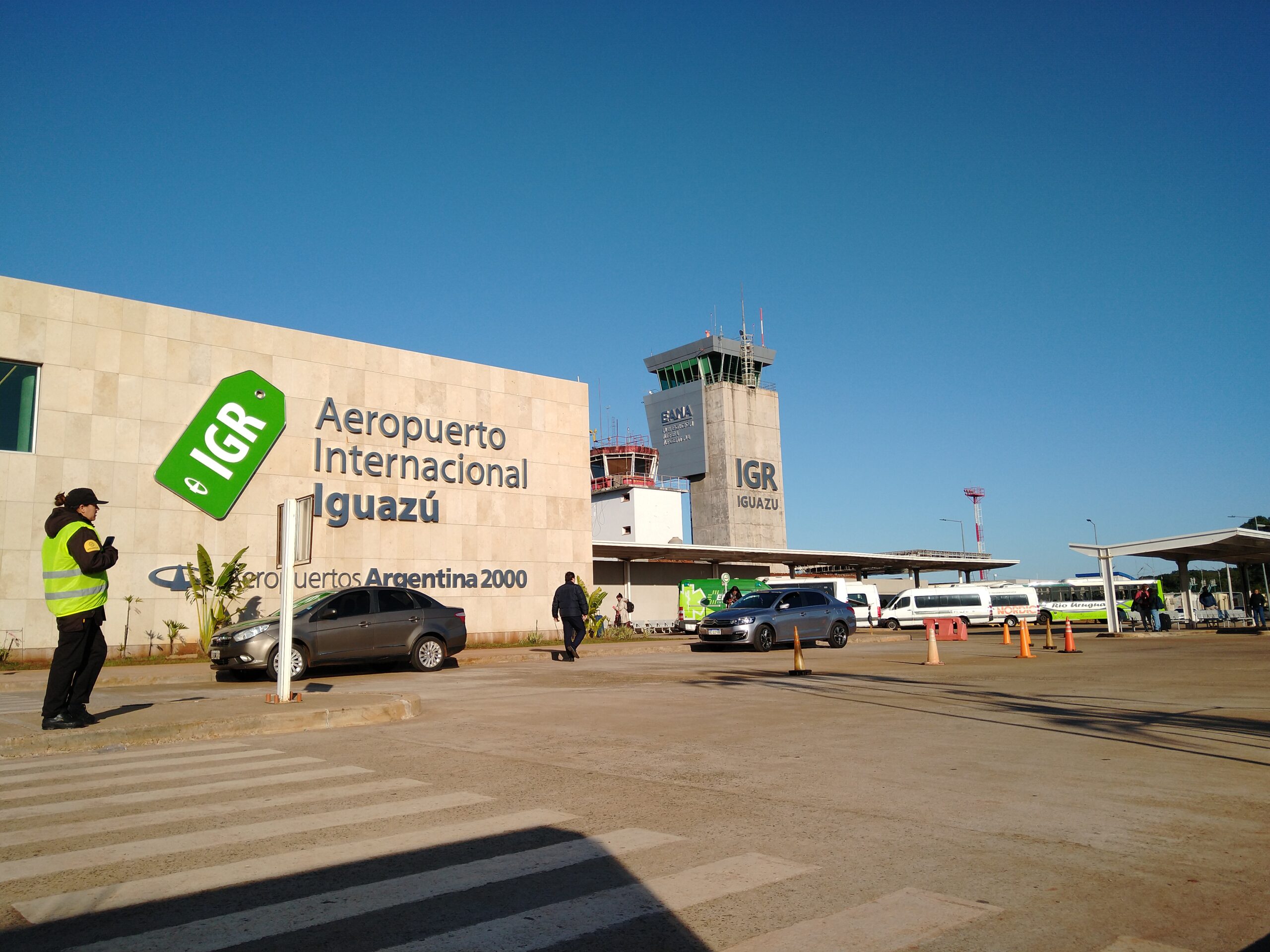 El Aeropuerto de Iguazú contará con paneles solares para eliminar grupos electrógenos a combustión