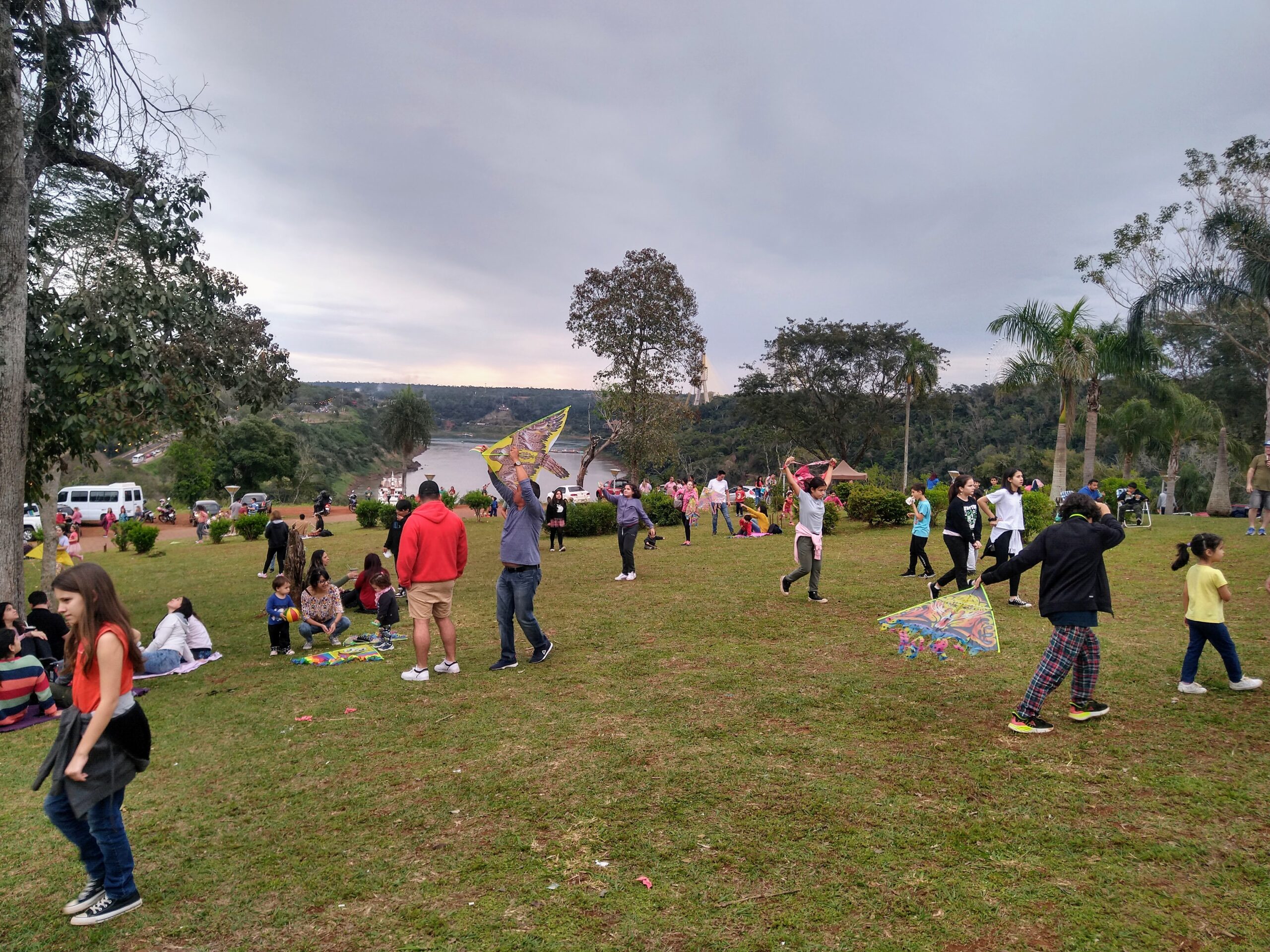 Barriletes, arte, juegos y charla de concientización para celebrar el día del niño