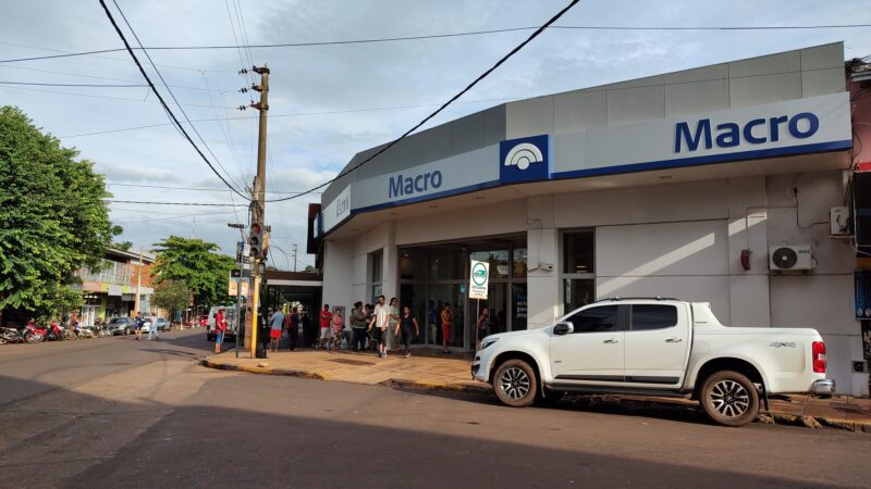 Banco Macro anuncia la compra de banco Itaú Argentina