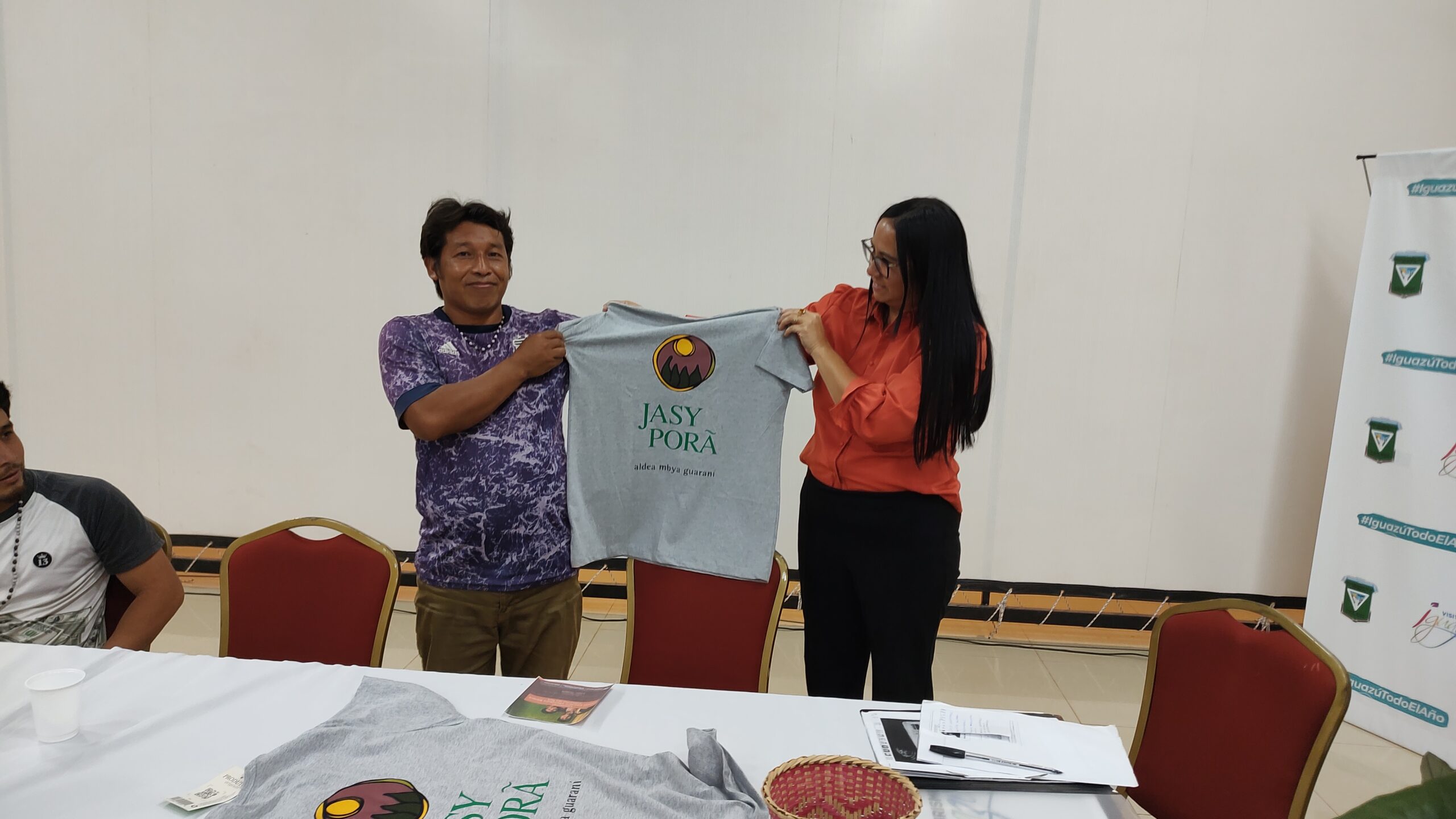 A través de charlas en las escuelas buscan promover la cultura Mbya Guarani