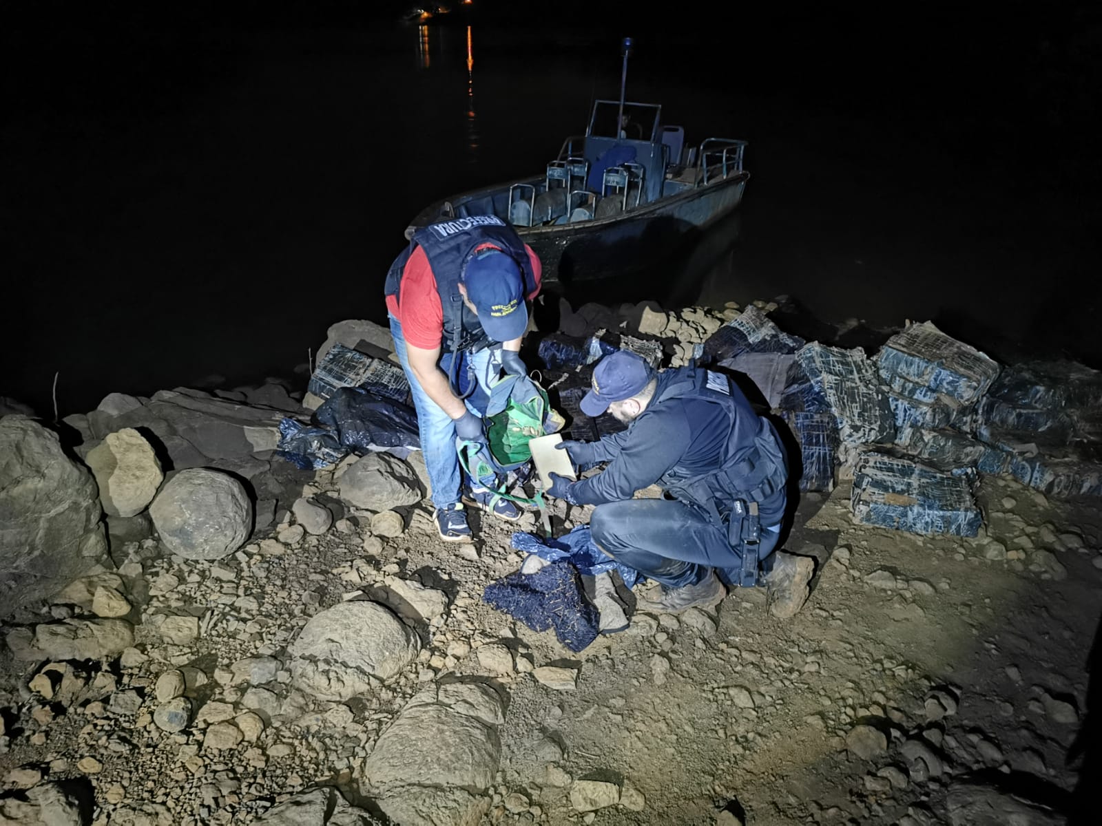 Prefectura incautó 1 tonelada de marihuana y un kilo cocaína en Puerto Libertad