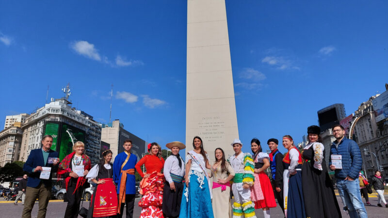 Promocionan la Fiesta Nacional del Inmigrante, en Buenos Aires