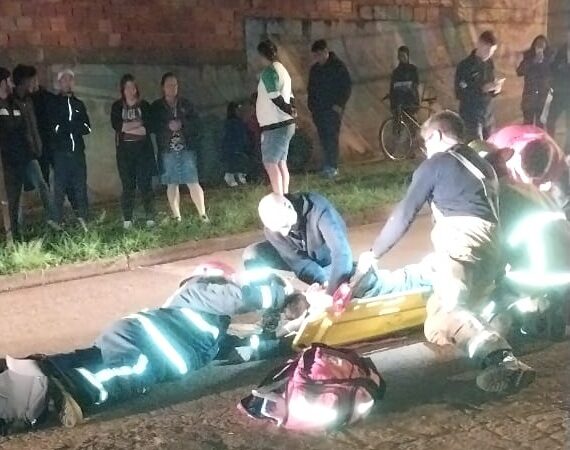 Colisión entre dos motocicletas dejó un herido de gravedad