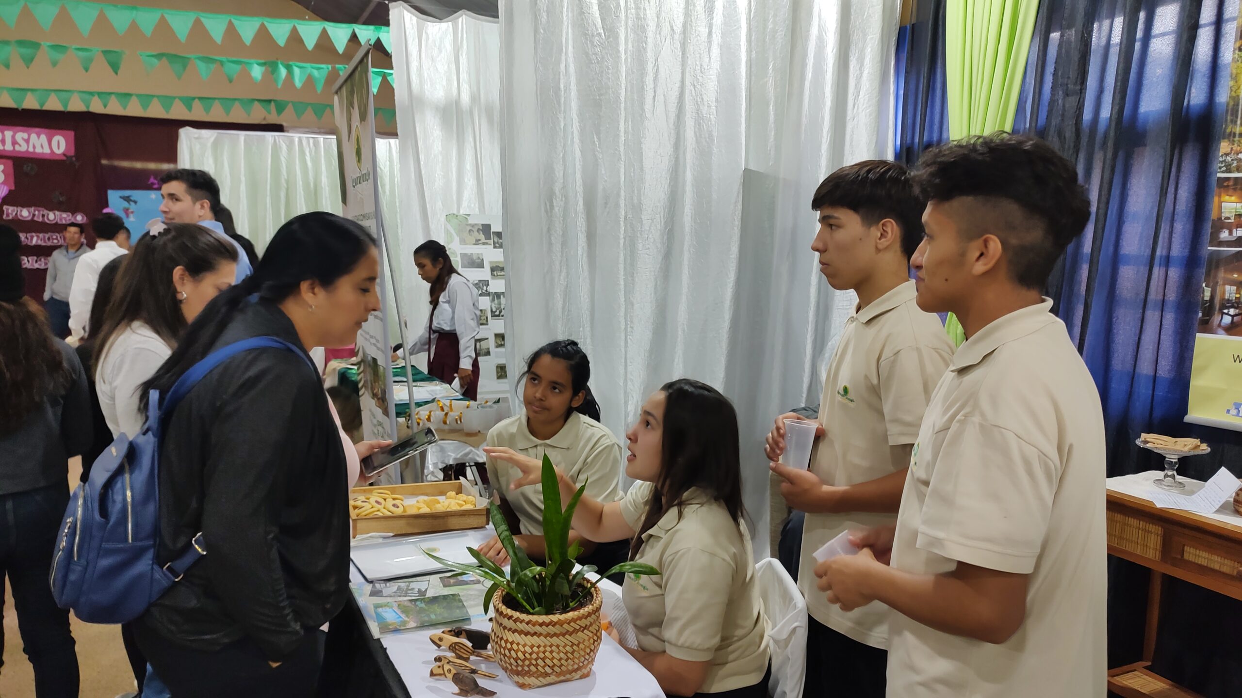 Se desarrolló una nueva edición de la Expo Turismo bajo el lema “Turismo e Inversiones verdes”