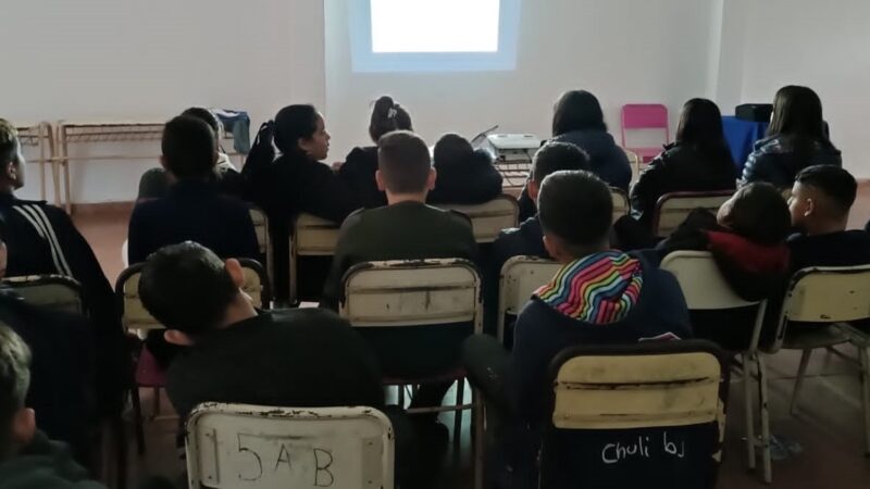 Se acentúan las charlas de prevención en las escuelas