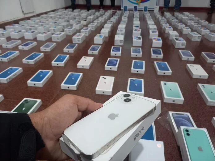 Aduana Iguazú subastará teléfonos celulares y accesorios incautados