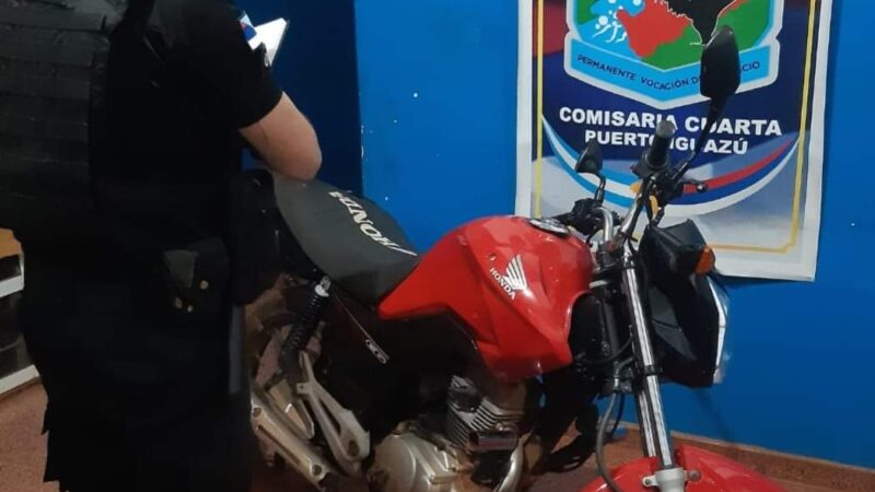 En distintos procedimientos la Policía detuvo a dos jóvenes recuperó una motocicleta y otros objetos robados