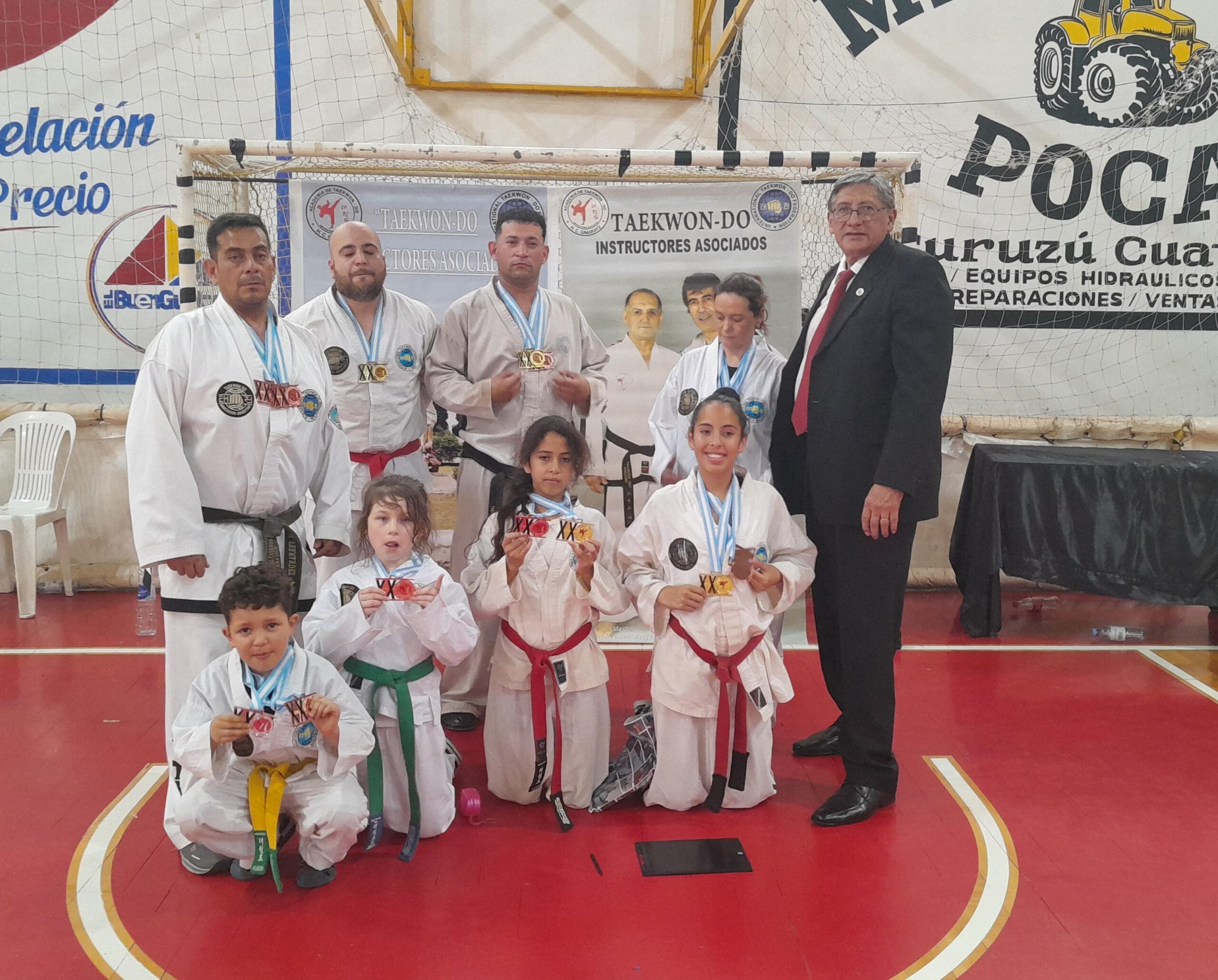 Excelente desempeño de taekwondistas Iguazuenses en Corrientes