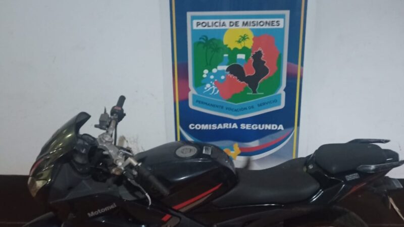 Hallaron una motocicleta abandonada, recuperaron otra tras una persecución y un padre denuncio que su hijo no pudo justificar la tenencia de otra