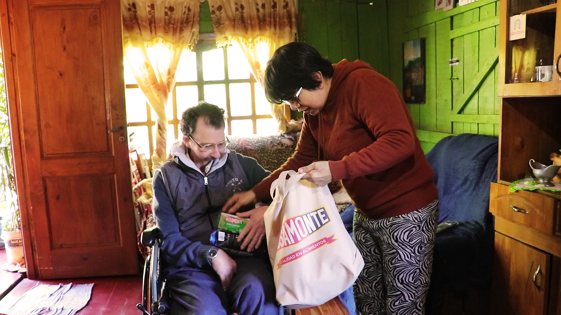 Con el premio del Inclusivo comprará un televisor para su esposo
