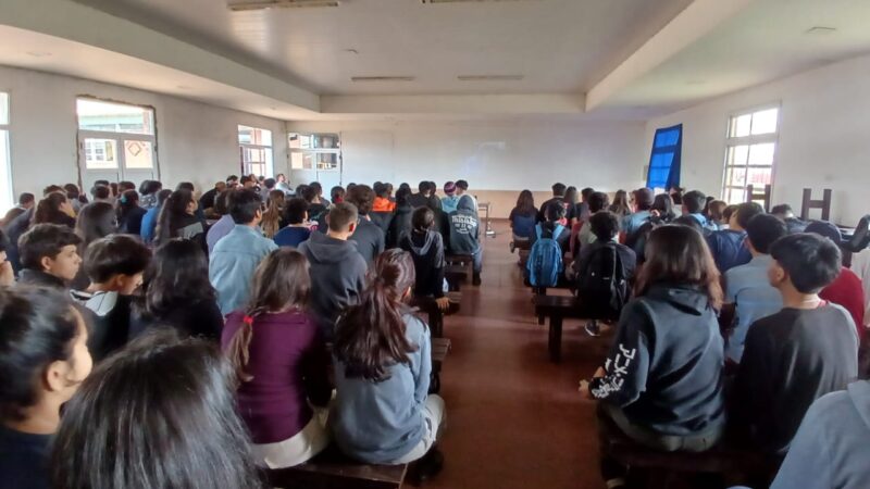 En Garupá, Juego Responsable trabajó sobre el uso excesivo de pantallas