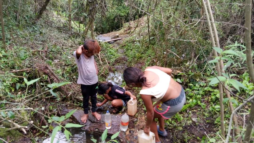 Tekoa Miri padece la falta de agua hace un mes