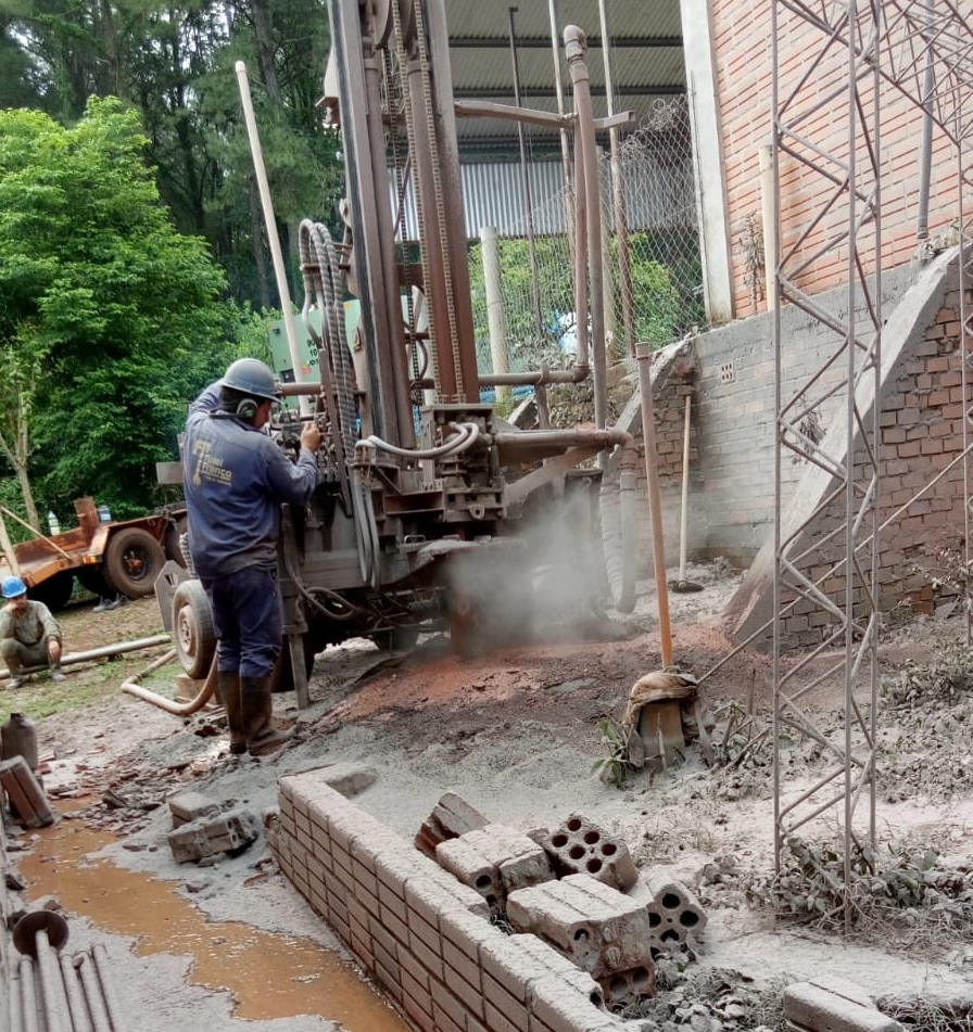 Fundación Padre Jose Marx SVD comenzó obra de perforación en Tekoa Mirĩ