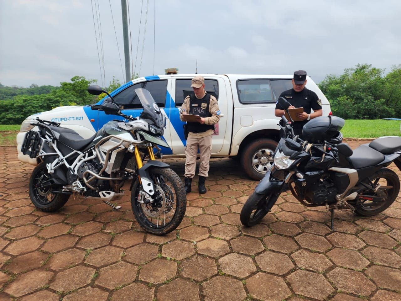 Evitaron que dos motos robadas sean llevadas hacia Paraguay