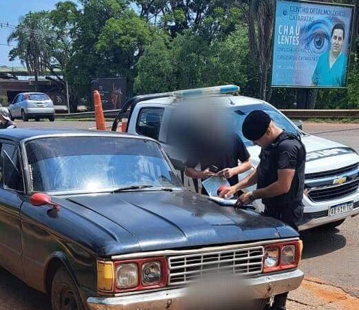 Iguazú: En controles vehiculares retuvieron un vehículo sin papeles y otro involucrado en un hecho de estafa