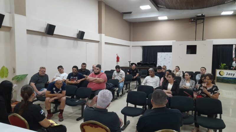 Frentistas se plantaron y exigieron cambios en el funcionamiento de la calle Paseo en Iguazú