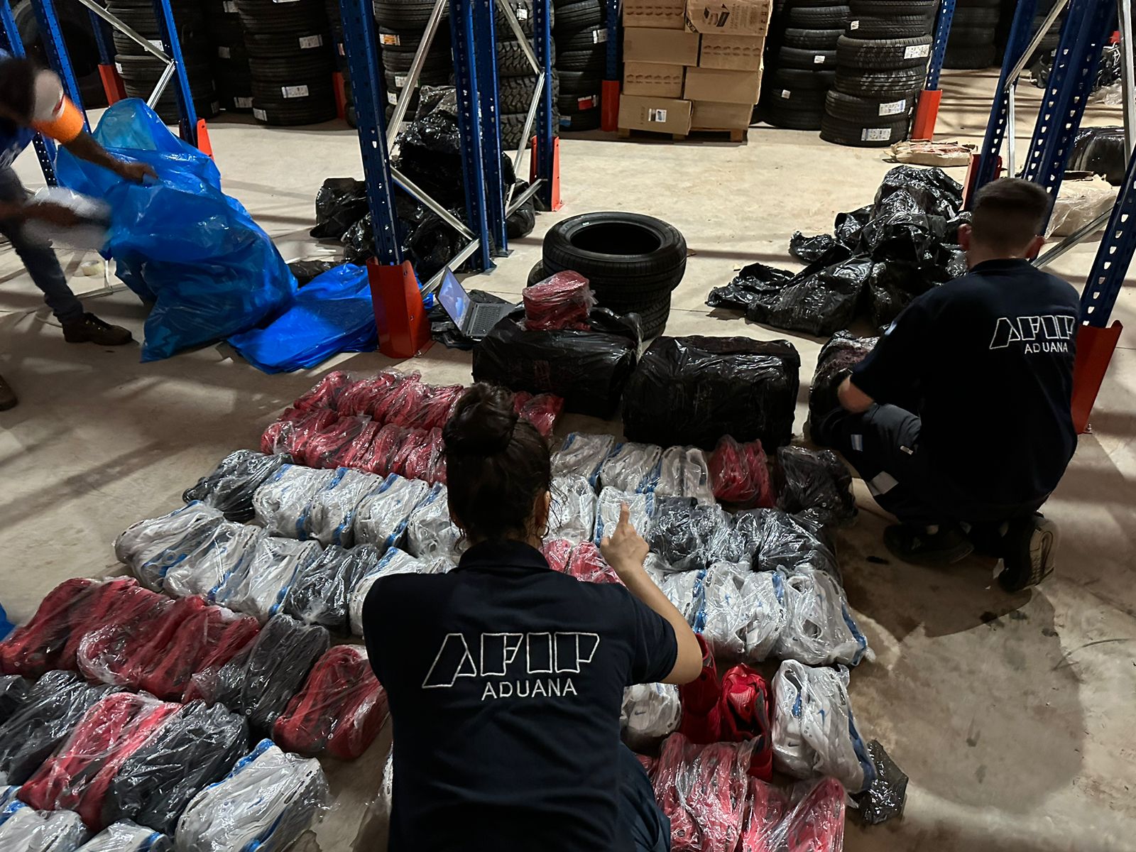 Secuestraron encomiendas con mercadería de contrabando por 47 millones de pesos