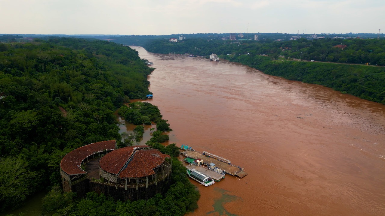El caudal de los ríos Iguazú y Paraná debería disminuir a partir del domingo