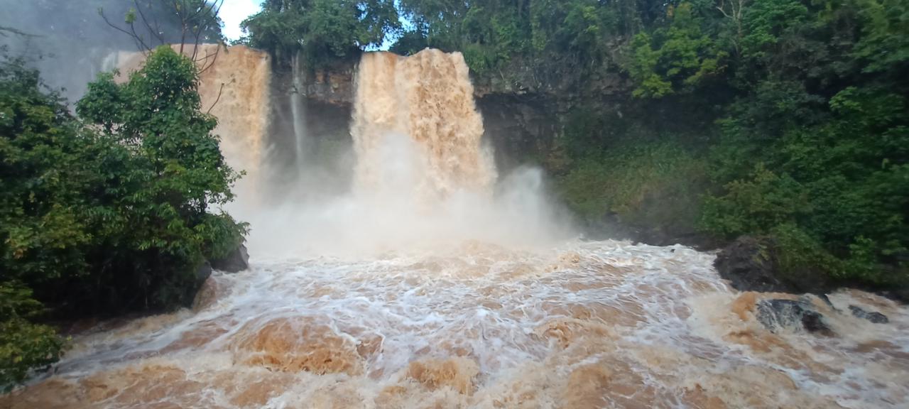 La crecida dañó el circuito Garganta del Diablo y parte del circuito superior